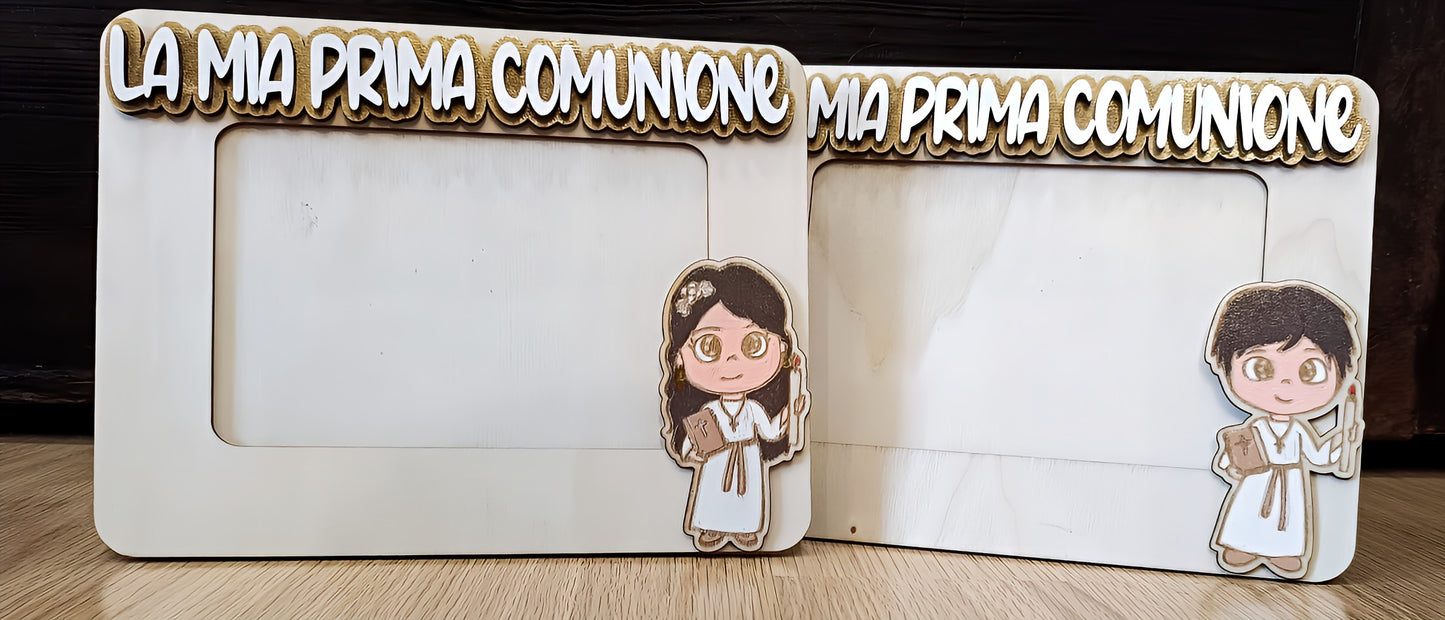 Wooden photo frames for first communion with cartoon boy and girl, Italian text accents